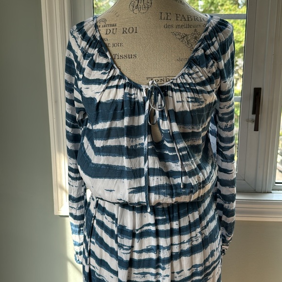 Betro Simone blue tie dyed long sleeved maxi dress NWOT size M - Picture 2 of 8